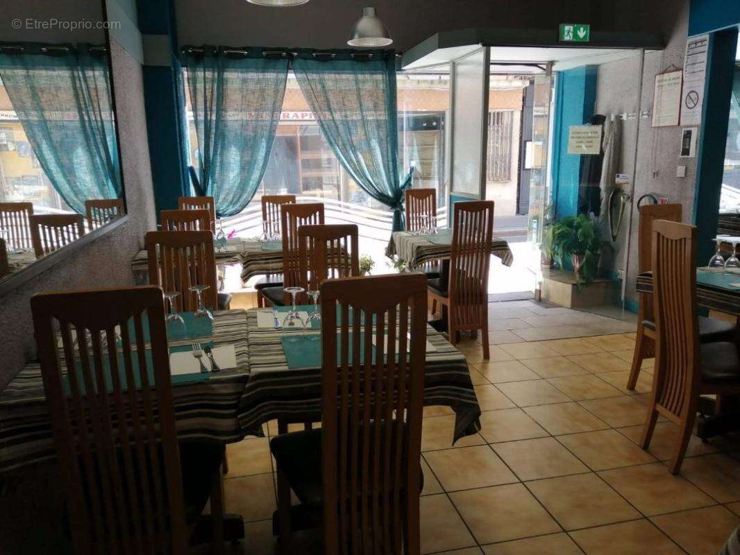Commerce 68 m² à Dieppe  - photo 2