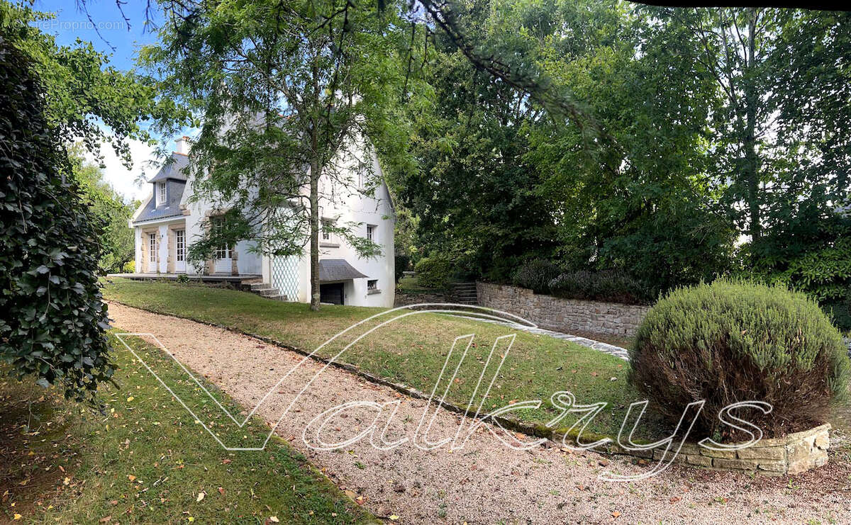 Maison à CLOHARS-CARNOET