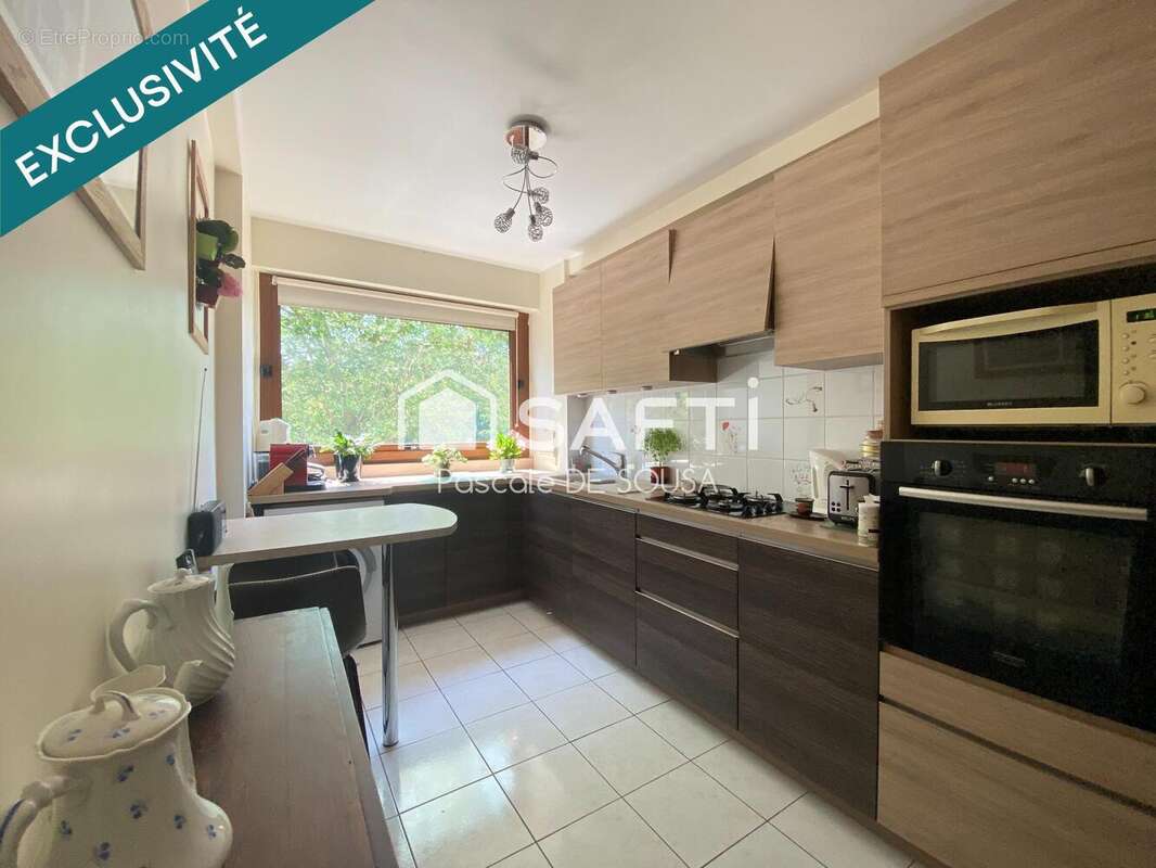 Appartement 73 m² à La Celle-Saint-Cloud  - photo 6