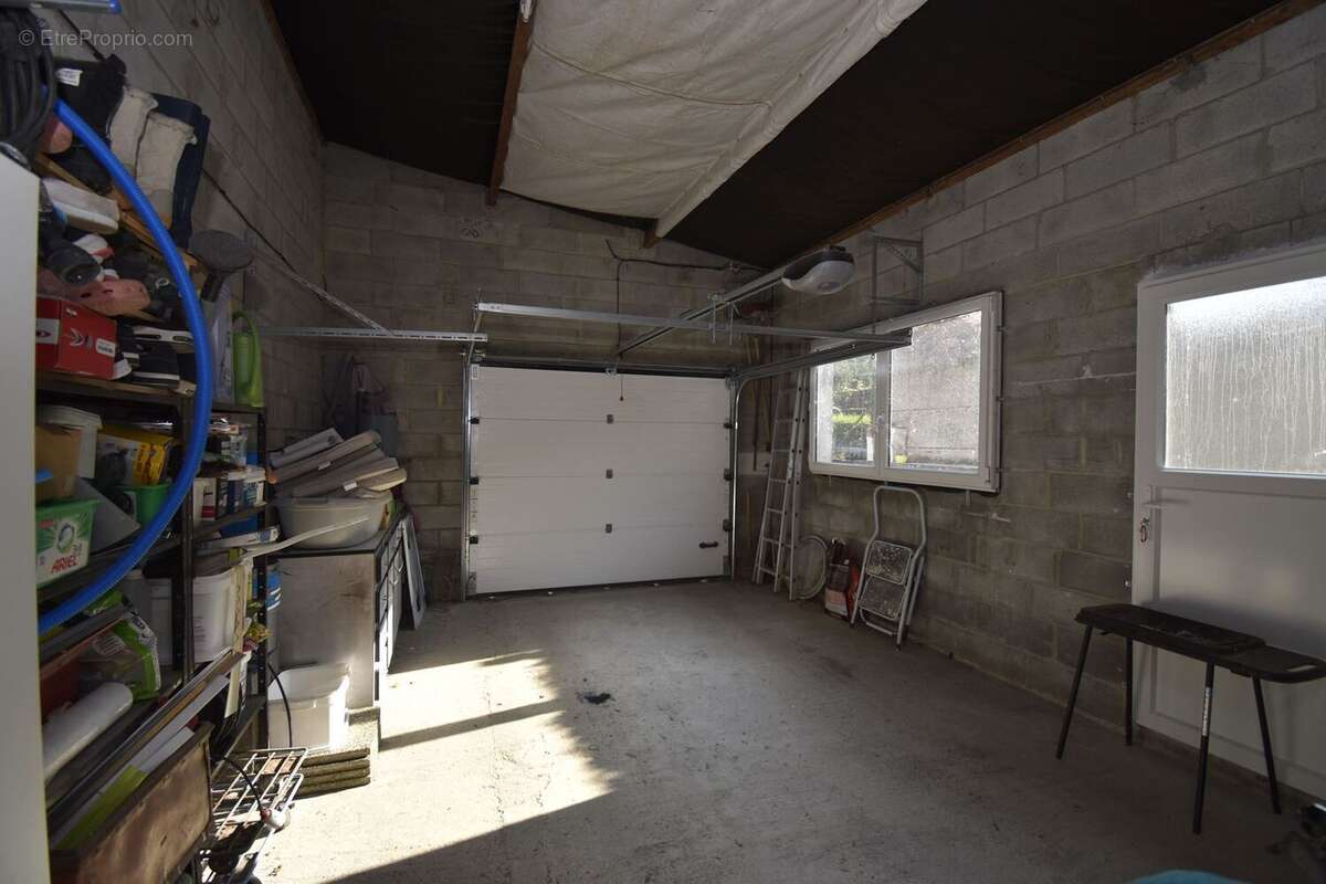 Maison à AVESNES-LES-AUBERT