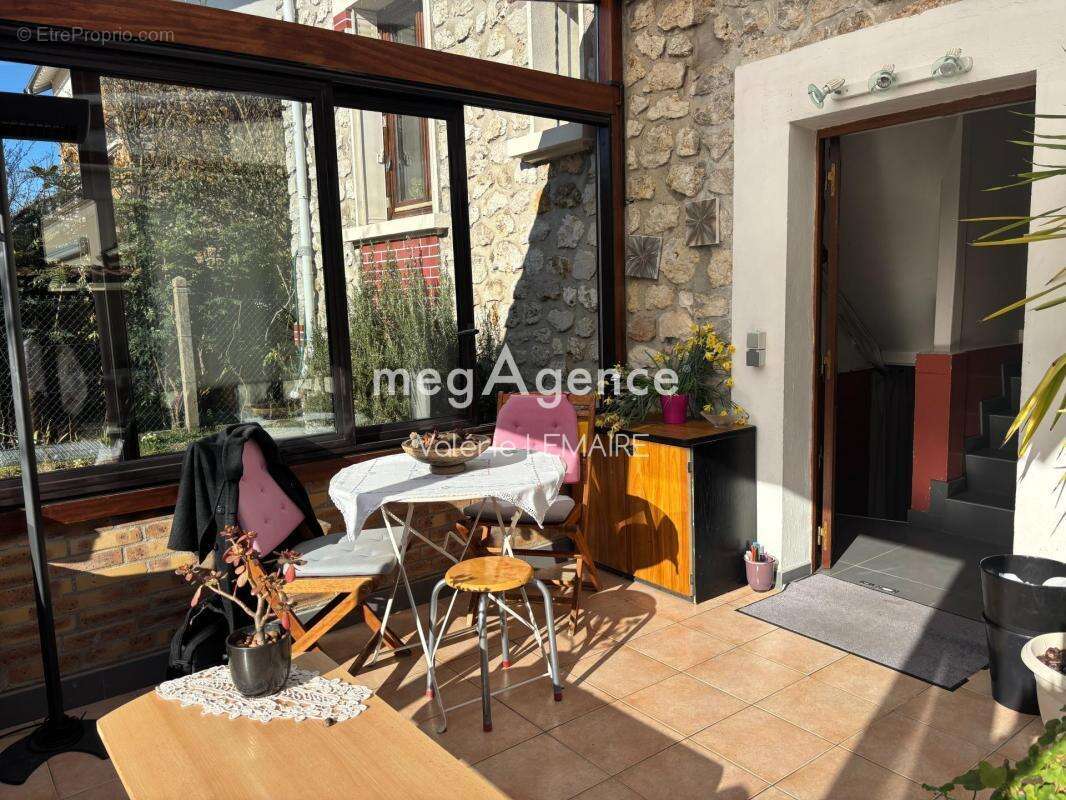 Maison à GRETZ-ARMAINVILLIERS