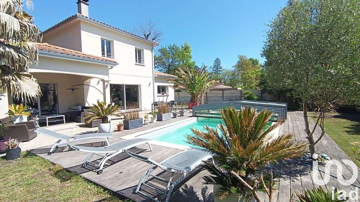Maison 176 m² à Pessac  - photo 3