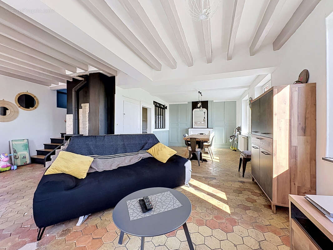 Maison à ETREPAGNY