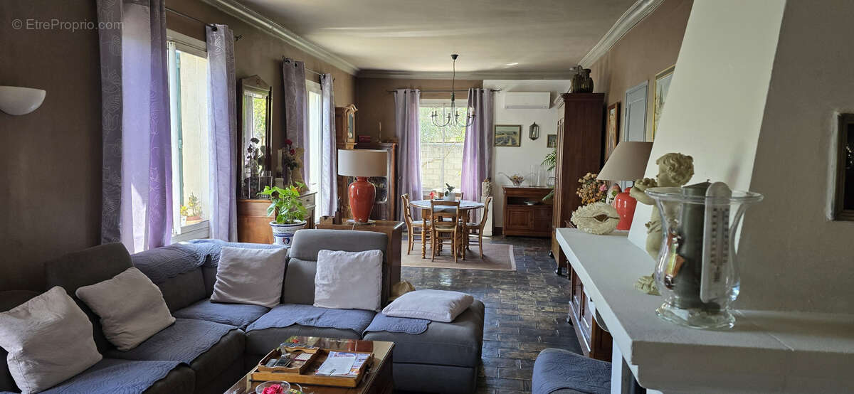 Maison à MORIERES-LES-AVIGNON