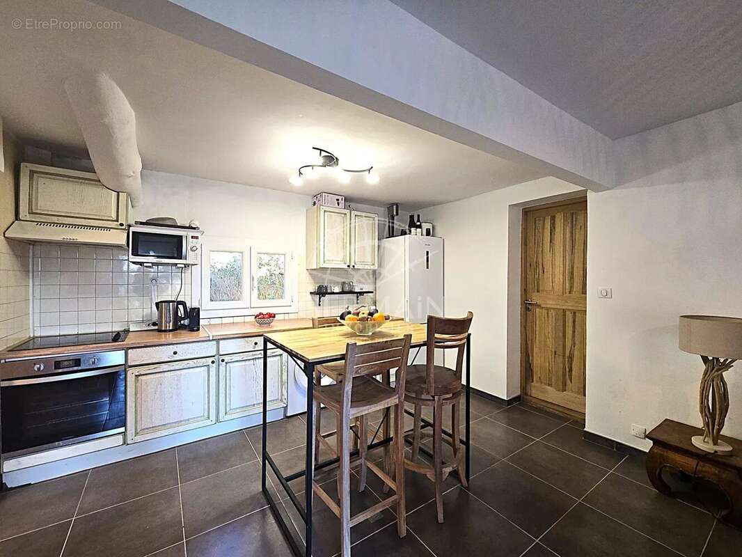 Maison à L&#039;ISLE-SUR-LA-SORGUE