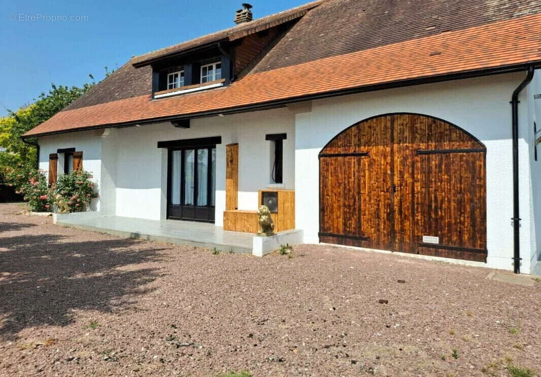 Maison à CHATELLERAULT