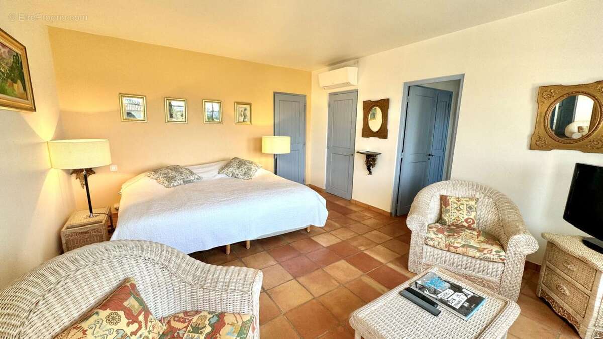 Maison Saint Tropez - à pieds du centre - photo 11