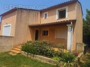 Maison à LA CALMETTE