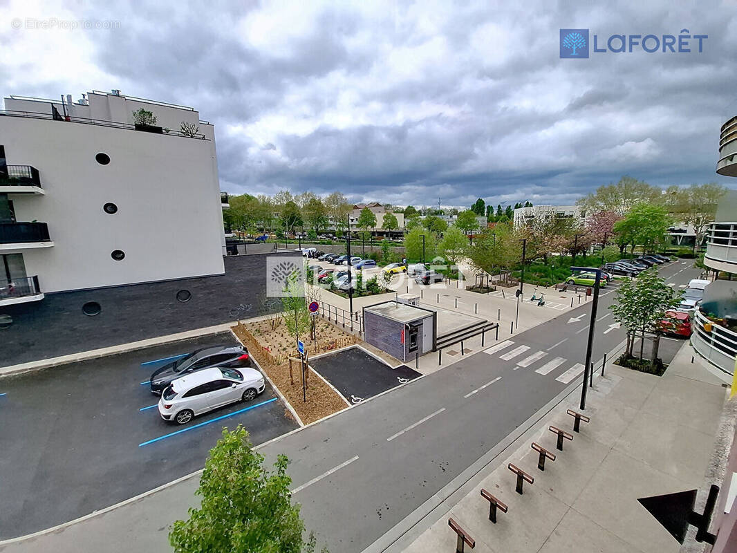 Appartement à SAINT-THIBAULT-DES-VIGNES