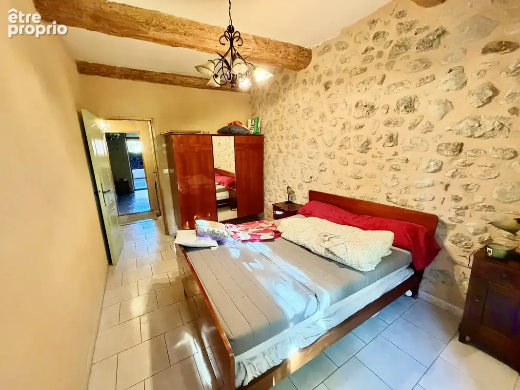 Maison de village avec grand garage et terrasse - photo 16