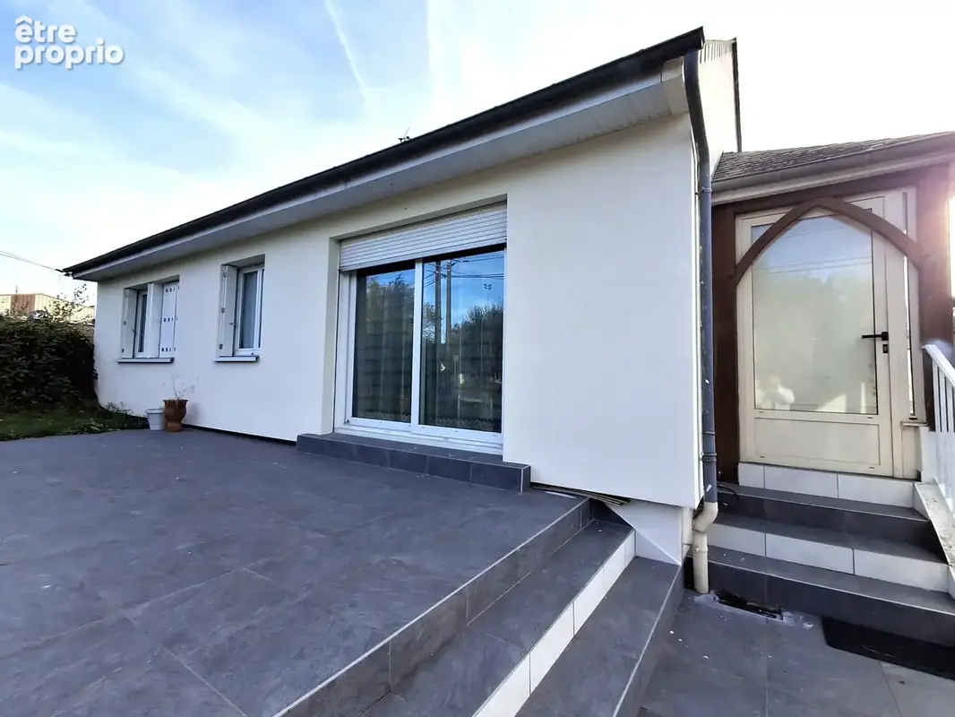 ¨PLAIN PIED Maison Fougeres 5 pièce(s) 110 m2 - photo 1