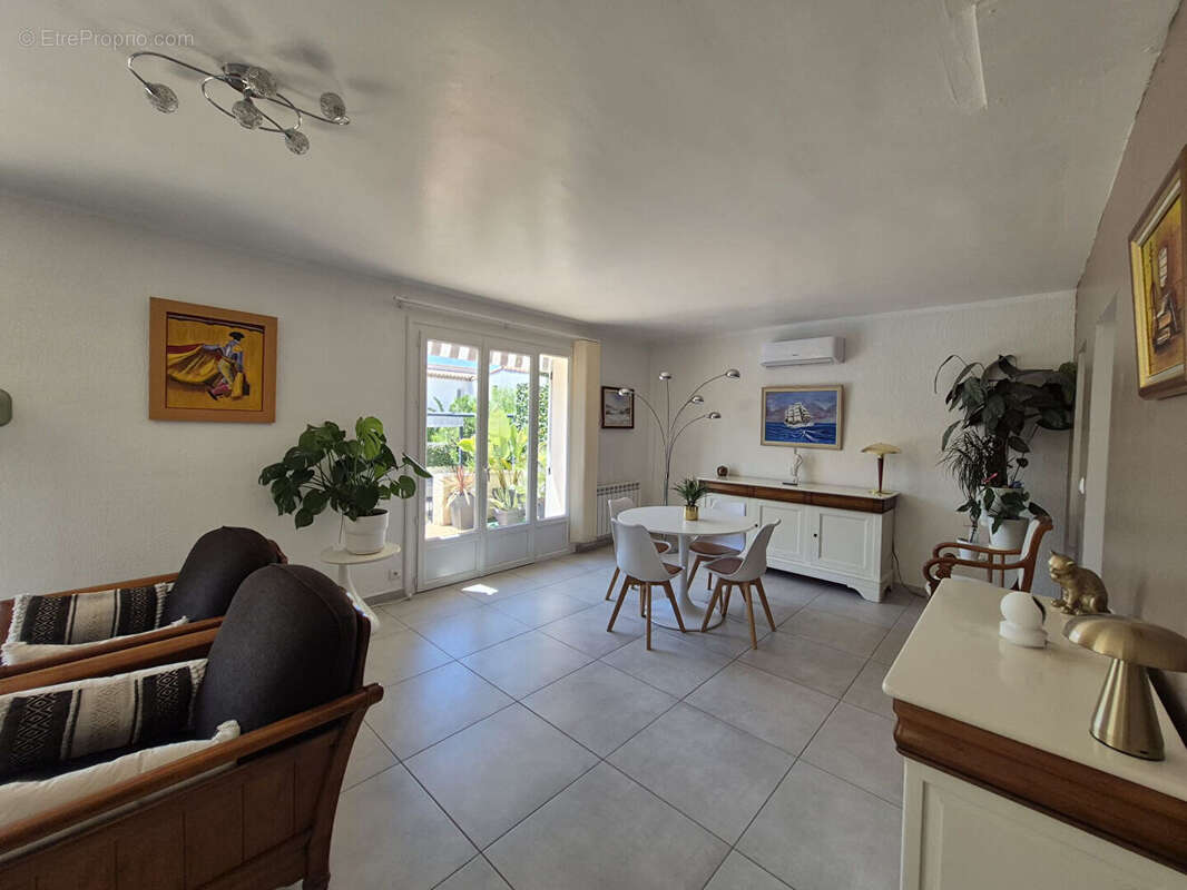 A vendre maison f6 avec garage proche corniche de sausset-les-pins - photo 2