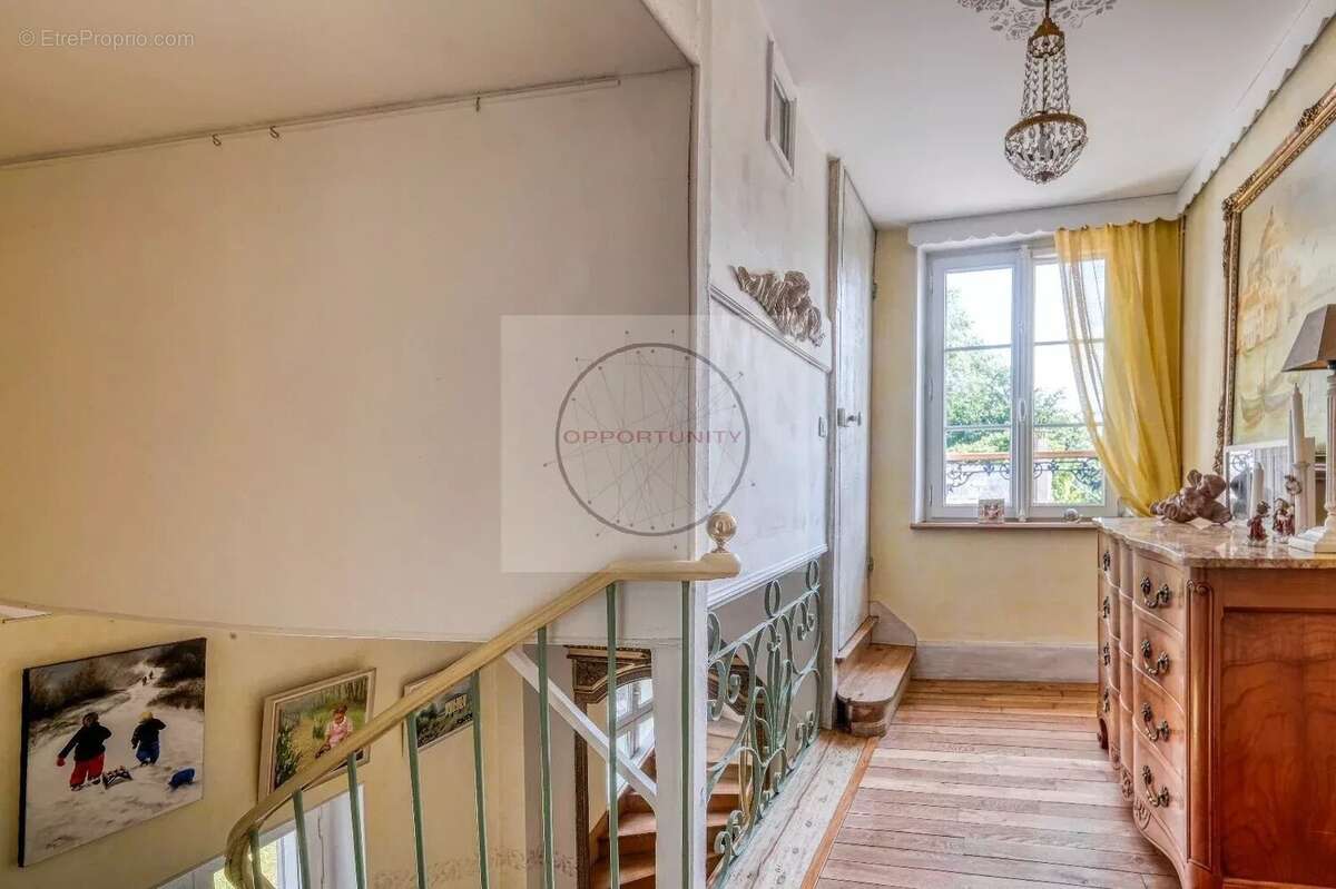 Maison à MONTGE-EN-GOELE