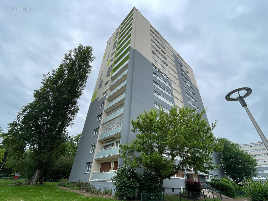 Autre à RIS-ORANGIS