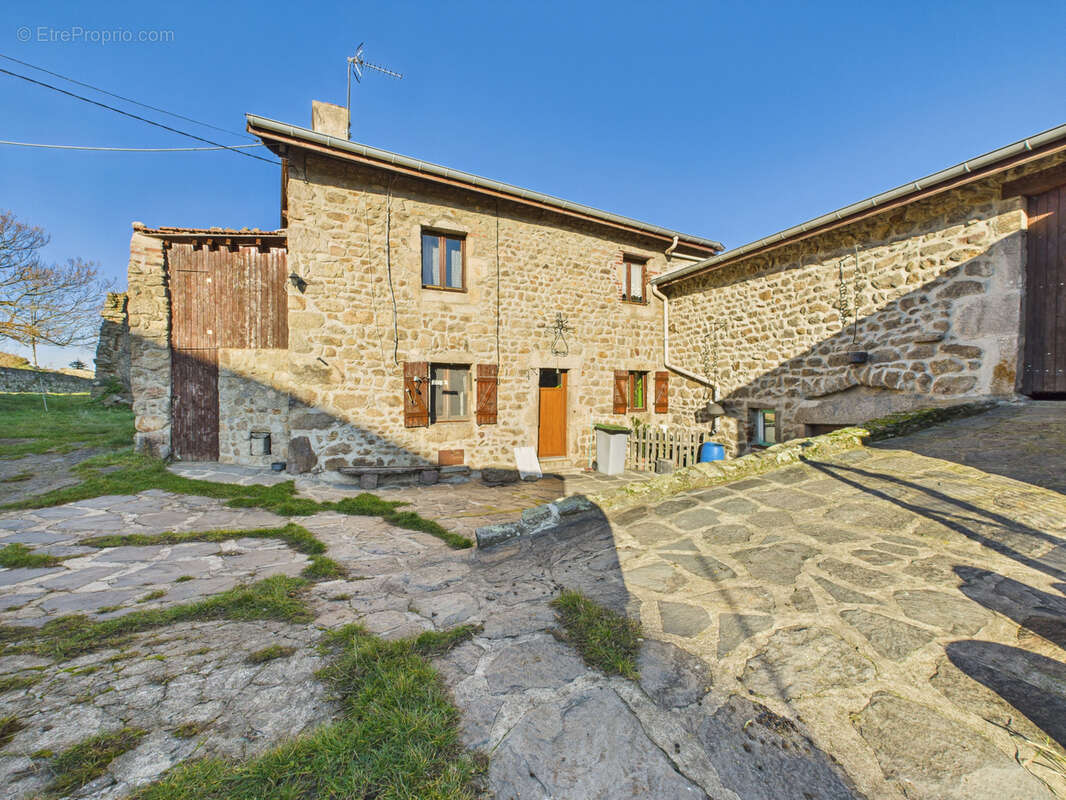 Maison à AUREC-SUR-LOIRE