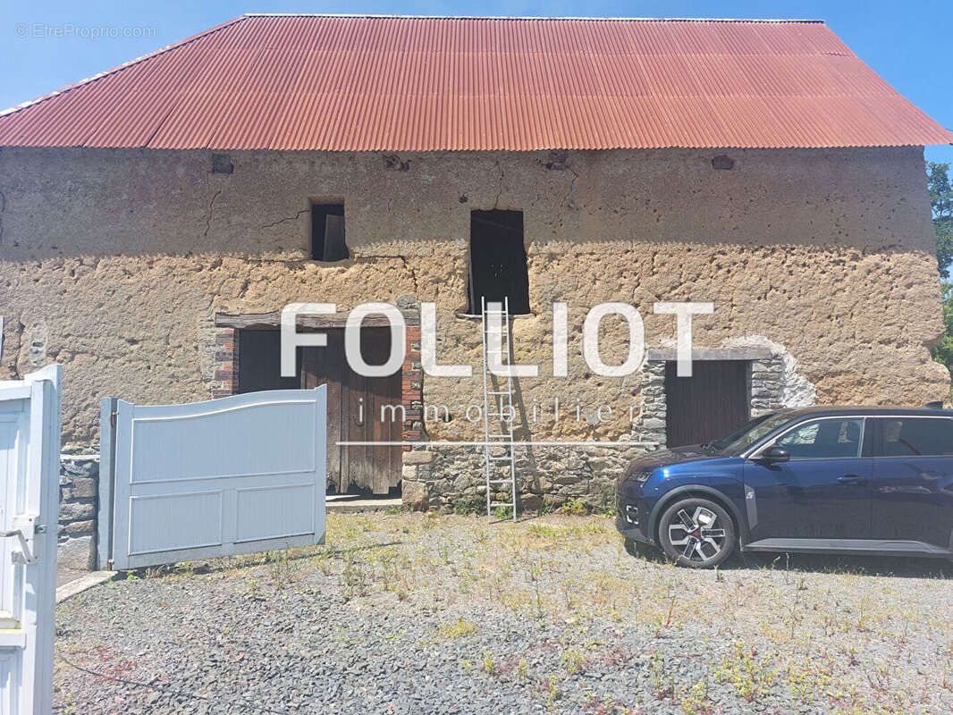 Maison à SAINT-SAUVEUR-LENDELIN