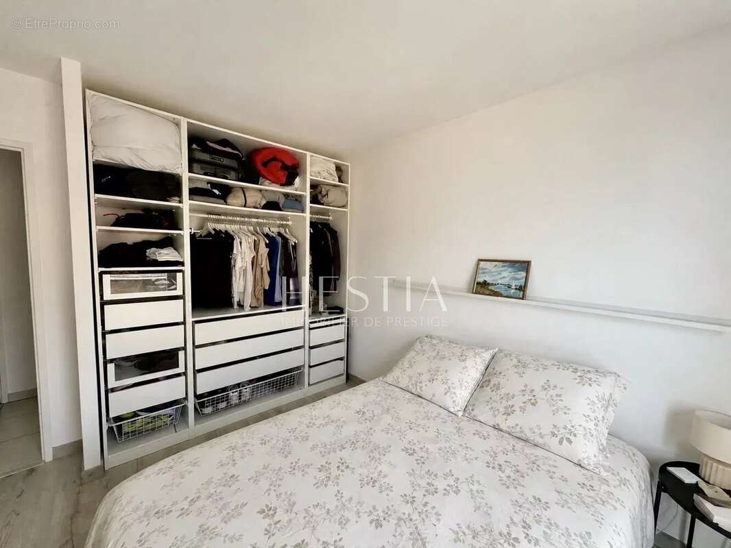 Annecy-le-Vieux – T2 lumineux avec grand balcon et garage fermé - photo 4