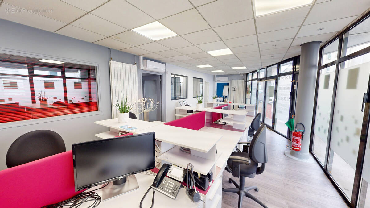 Commerce à JOUE-LES-TOURS