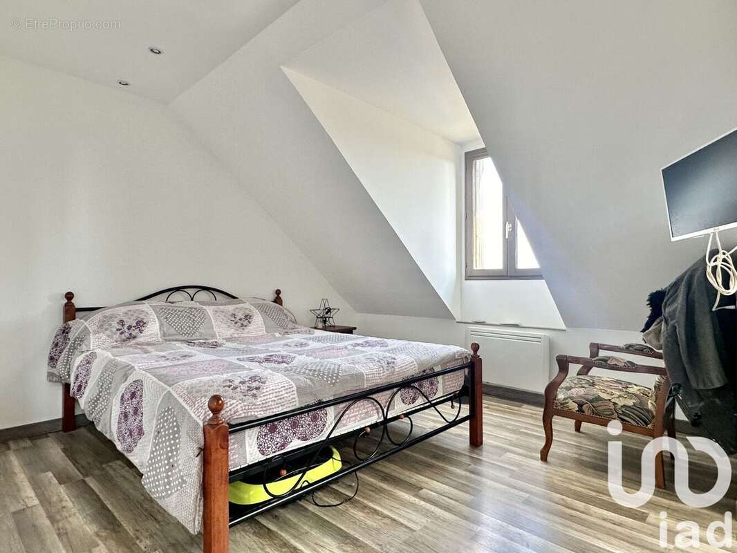 Photo 7 - Maison à VILLENEUVE-SUR-YONNE