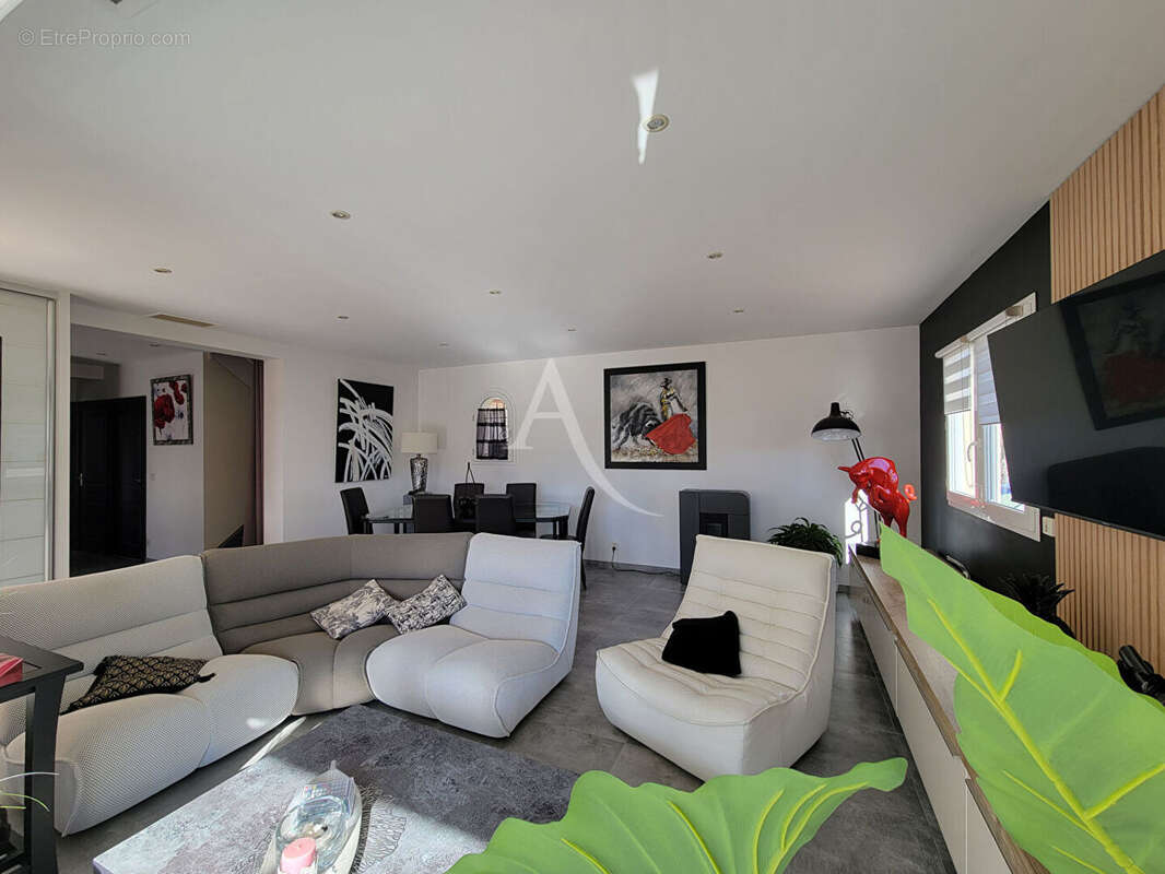 Maison à LATOUR-BAS-ELNE