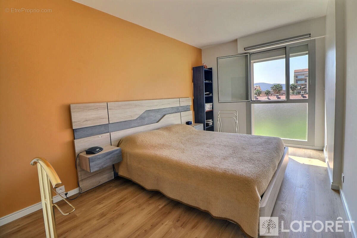 Appartement à HYERES
