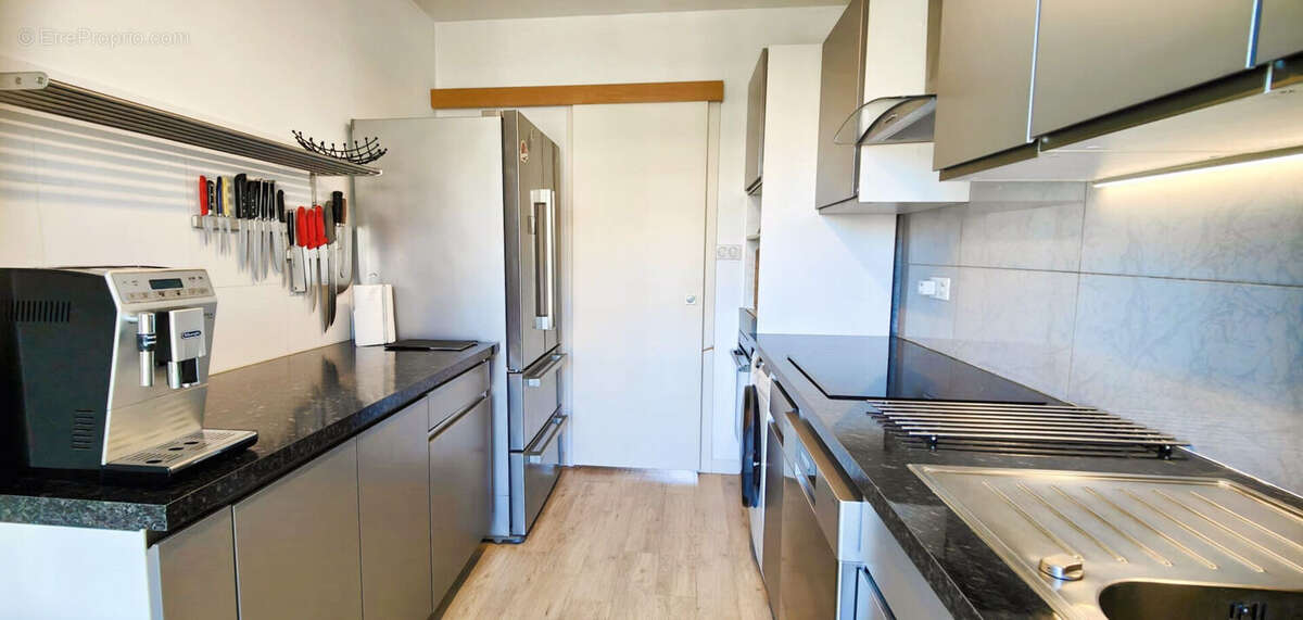 Appartement Antibes 3 pièces 64 m² habitable - 57.71 m2 carrez - dernier étage - parking et cave - photo 5