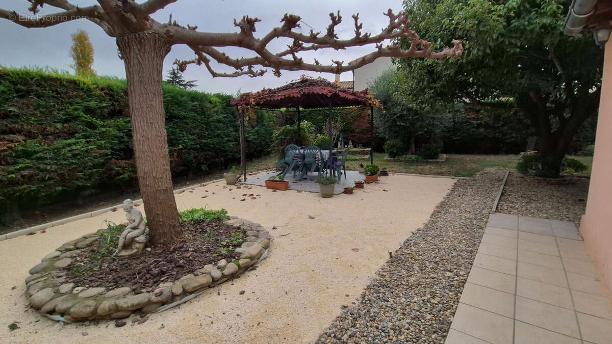 Maison à PONT-SAINT-ESPRIT