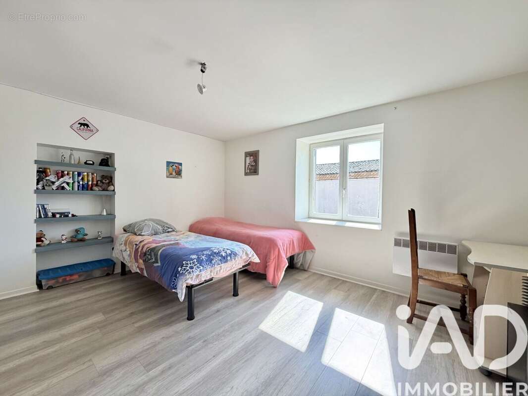 Photo 9 - Maison à SAINT-JEAN-DE-MUZOLS