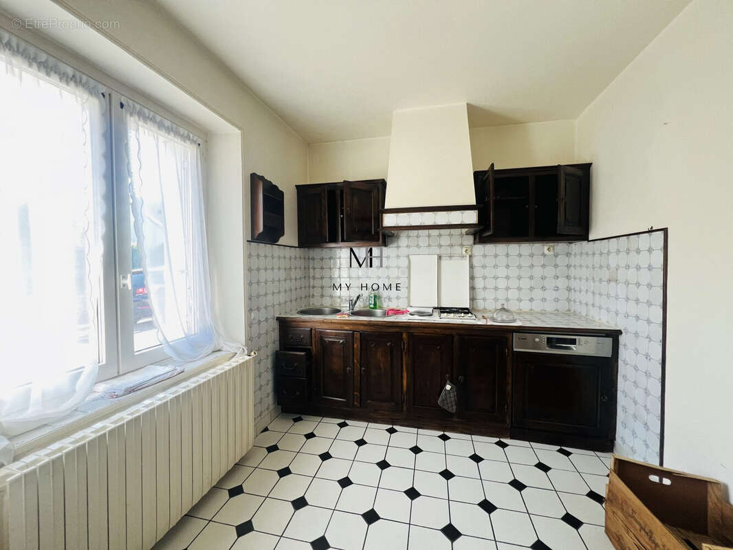 Maison 166 m² à Alencon  - photo 4