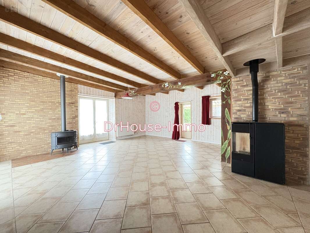 Maison à SAINT-ASTIER