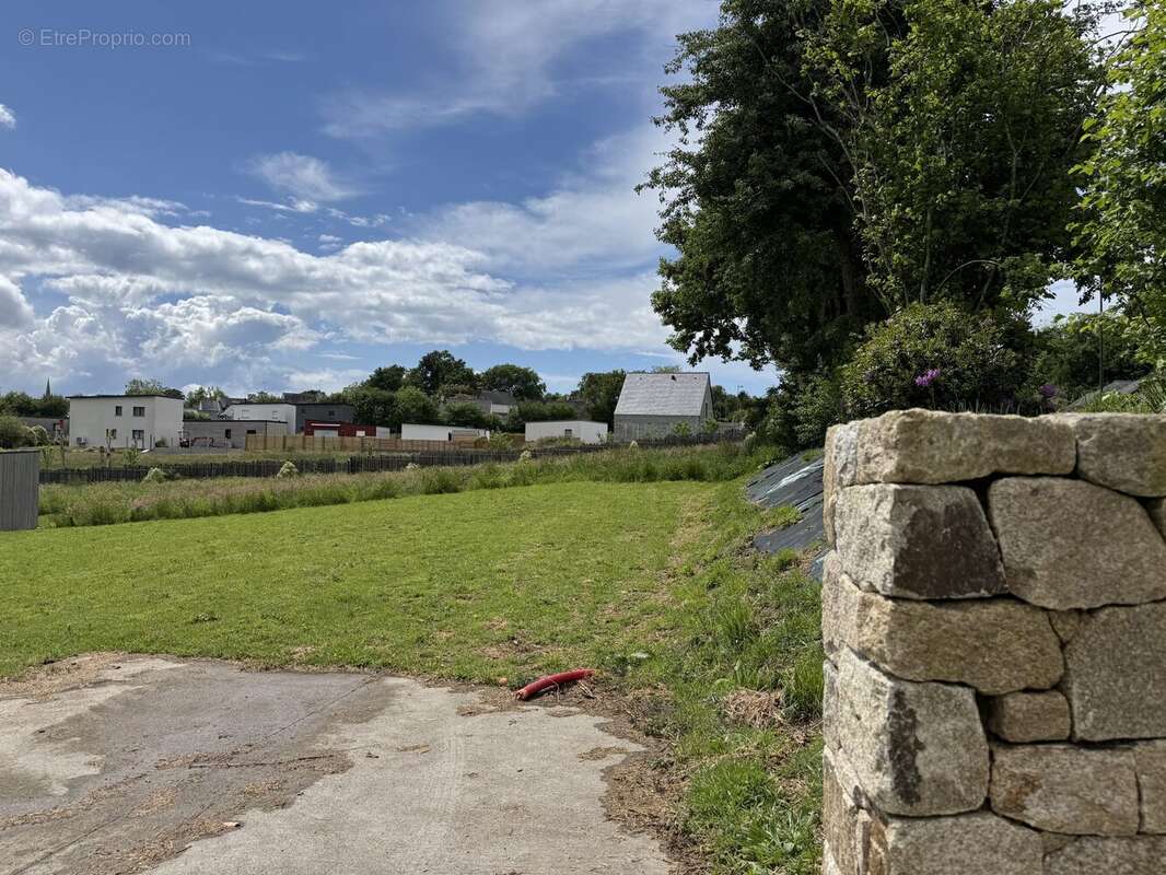 Terrain à PLOMELIN