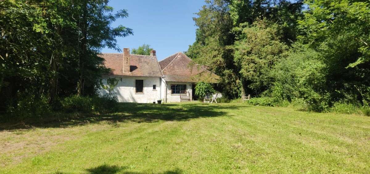 Maison à RUFFEC