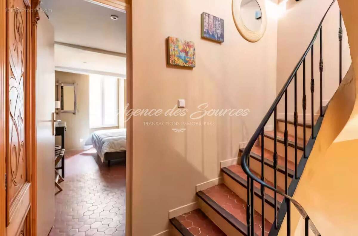 Maison à TAVERNES