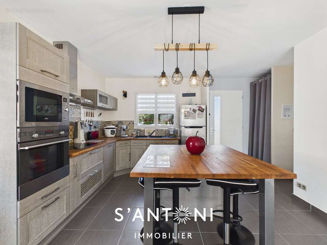 Maison à SAUVIAN