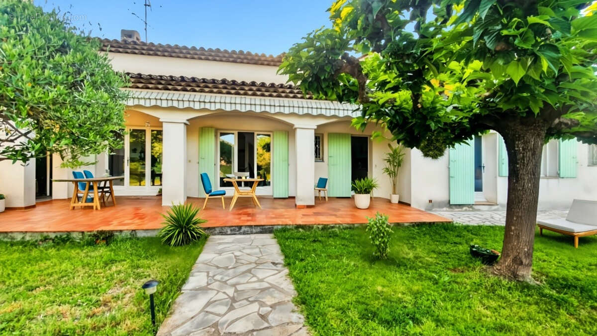 Maison à PEYMEINADE