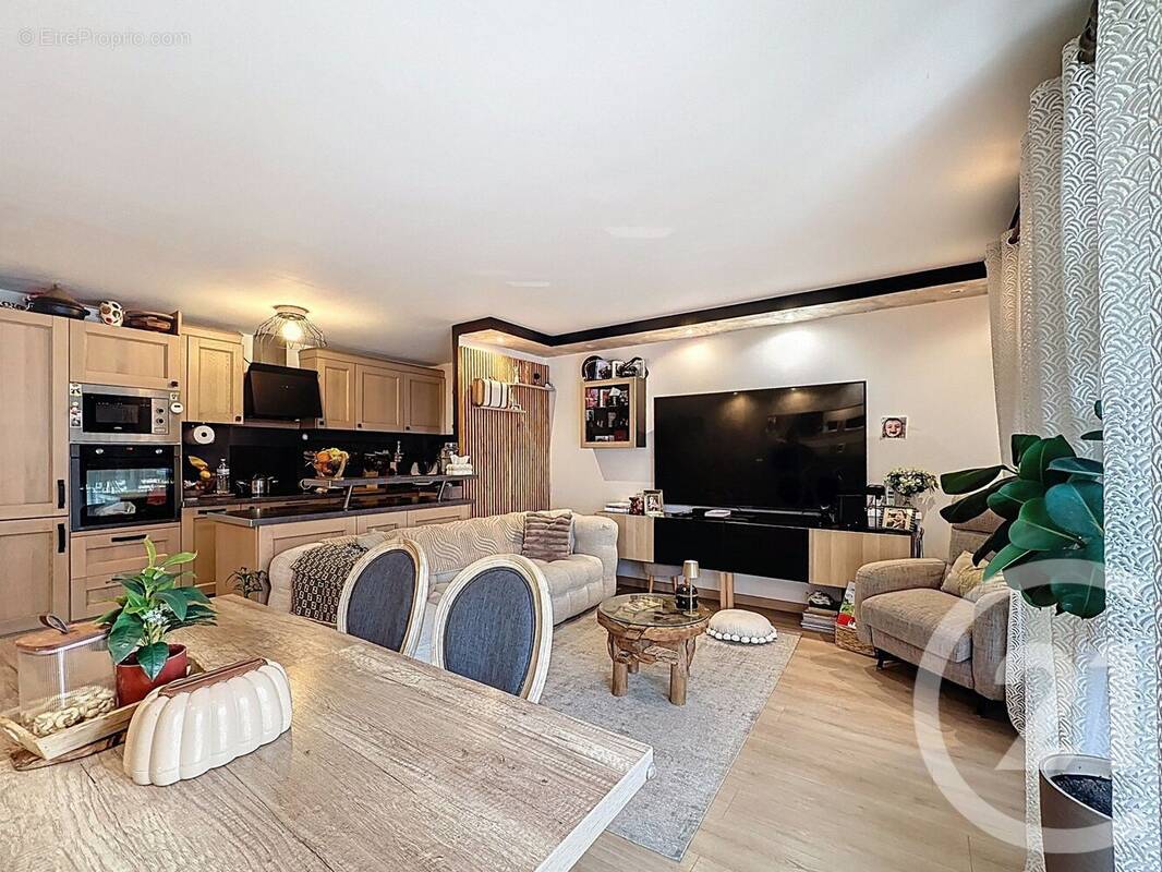 Photo 1 - Appartement à THIAIS