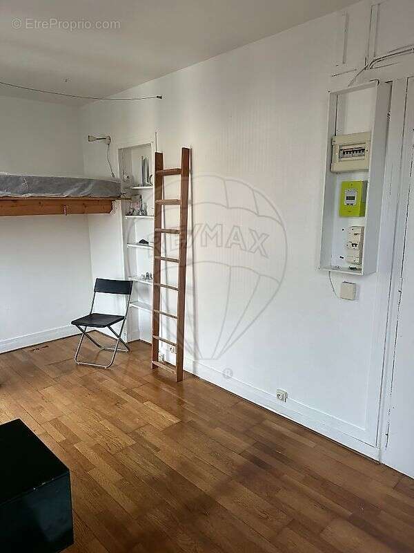 Appartement à PARIS-10E
