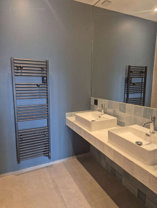 Appartement SETE 3 pièce(s) 139 m2 Centre ville de Sète sur quai avec terrasse - photo 8