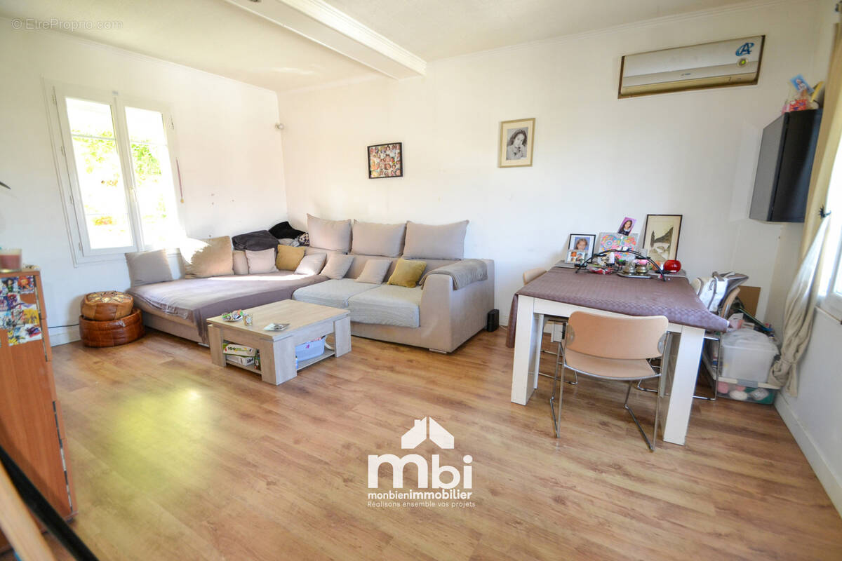 Maison à MARLY-LA-VILLE