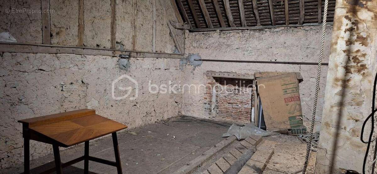 Maison à LA CHAPELLE-SUR-AVEYRON