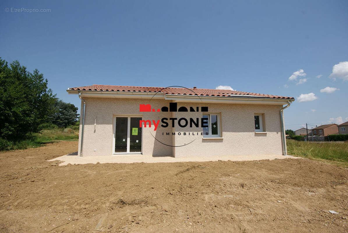 Maison à VARENNES-LES-MACON