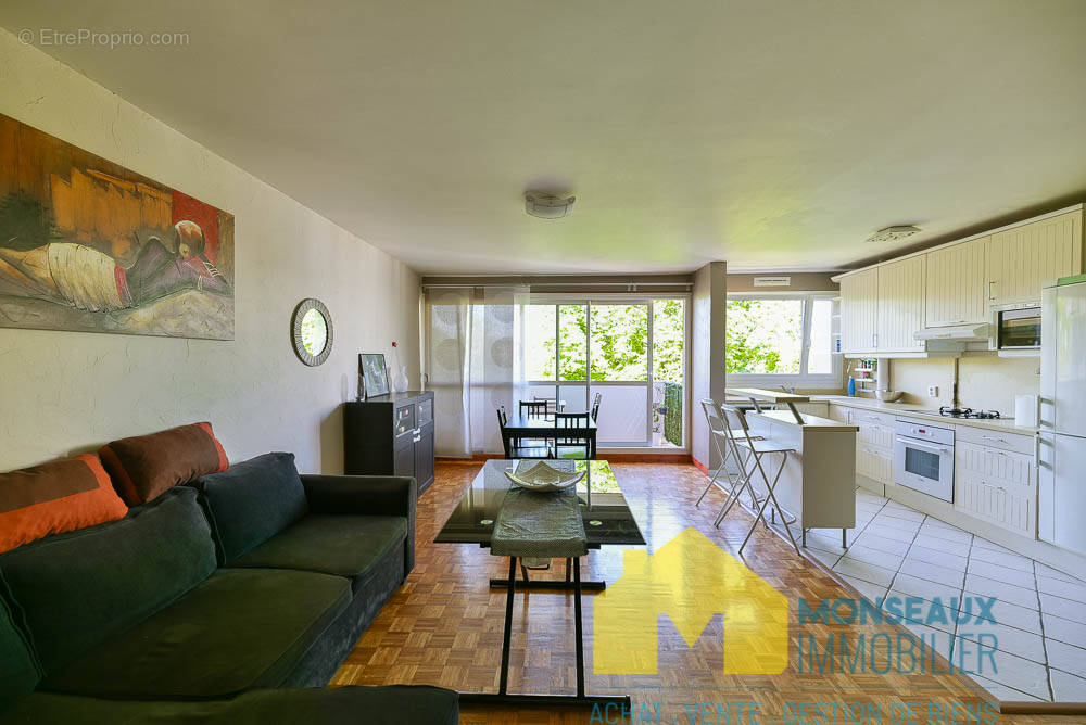 Appartement à SAVIGNY-SUR-ORGE