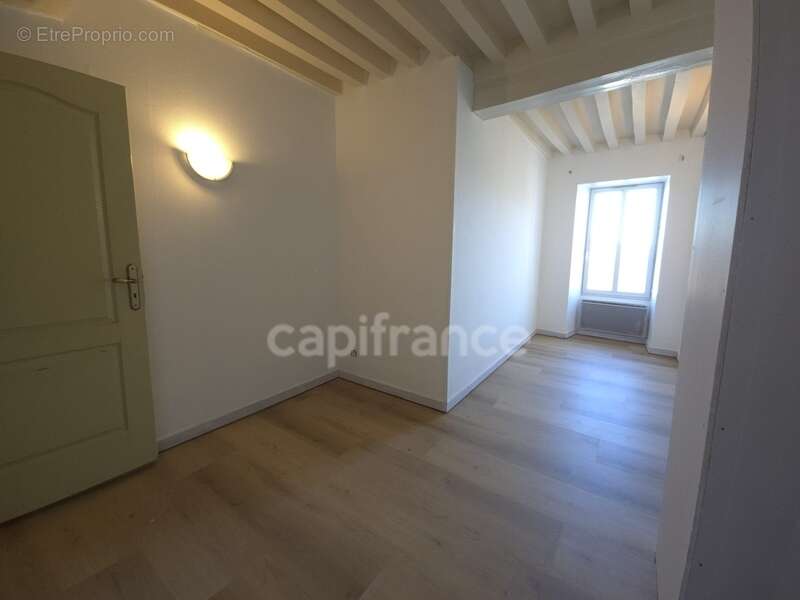 Maison à LORMES