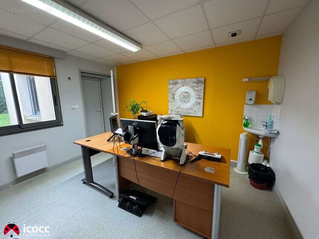 Commerce 320 m² à Fontenay-Le-Comte  - photo 6