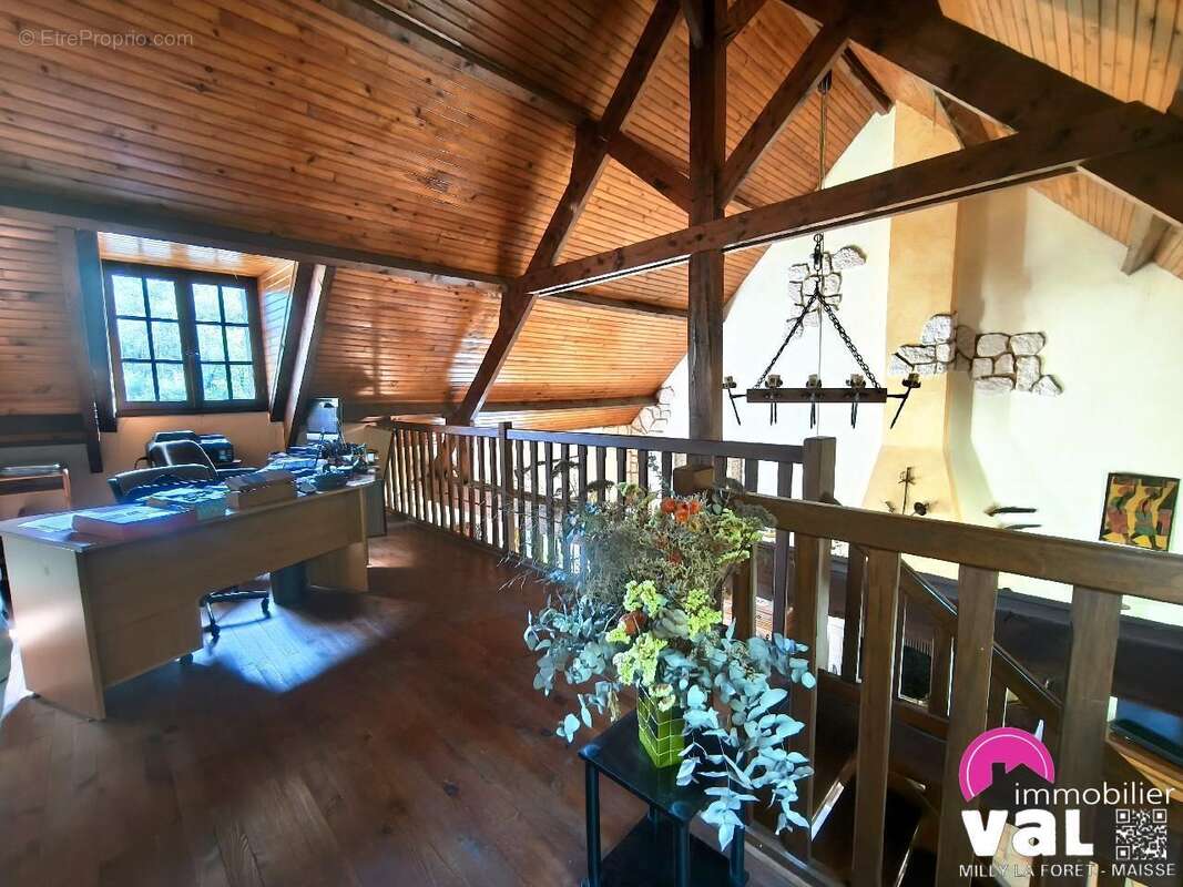 Maison à MILLY-LA-FORET