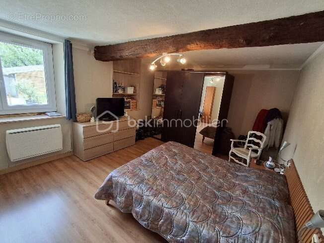 Maison à PLESSIS-SAINT-JEAN