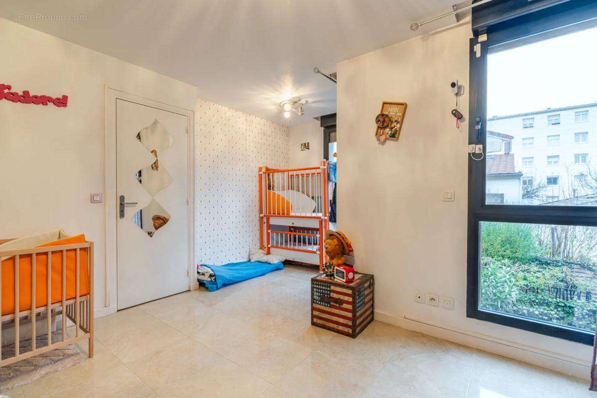 Appartement à ROMAINVILLE