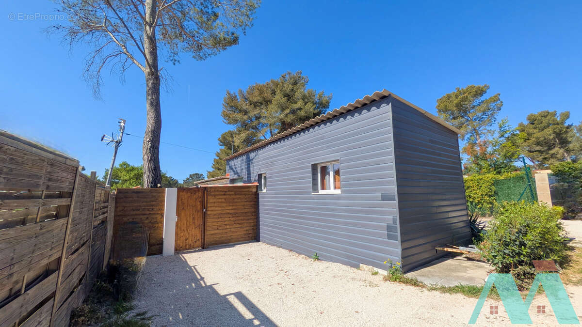 Maison à LE CASTELLET