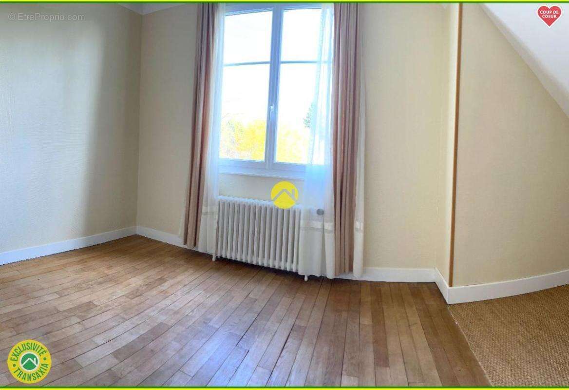 Maison à NEUVY-SUR-BARANGEON