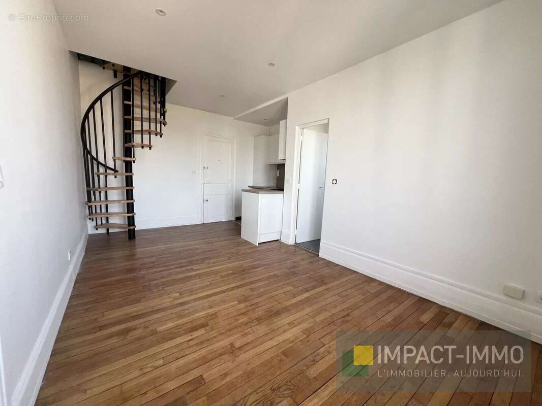 Appartement à SURESNES